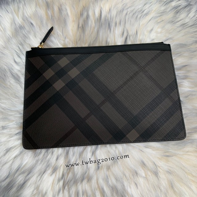 Burberry專門店新款男士專櫃最新手拿包 巴寶莉格紋拉鏈收納袋手包 yxb1120